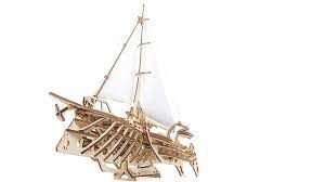 MODEL TRIMARAN MERIHOBUS UGEARS